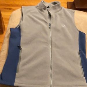 Vineyard Vines  fleece vest